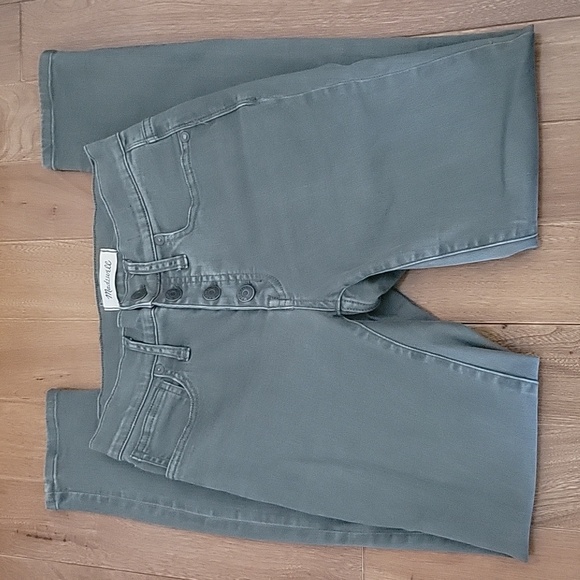 Madewell 9" High Rise Skinny Jeans in Olive Green Buton Front 24 Style J6660 - Picture 4 of 11